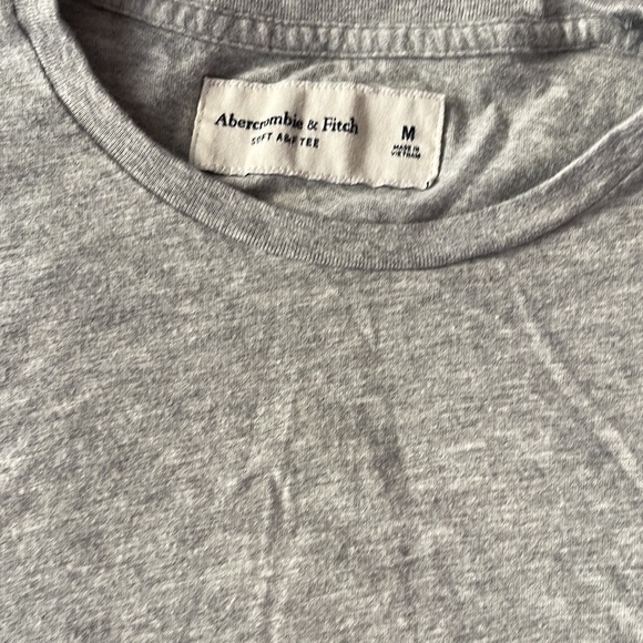 Abercrombie and Fitch tee M - Picture 2 of 3